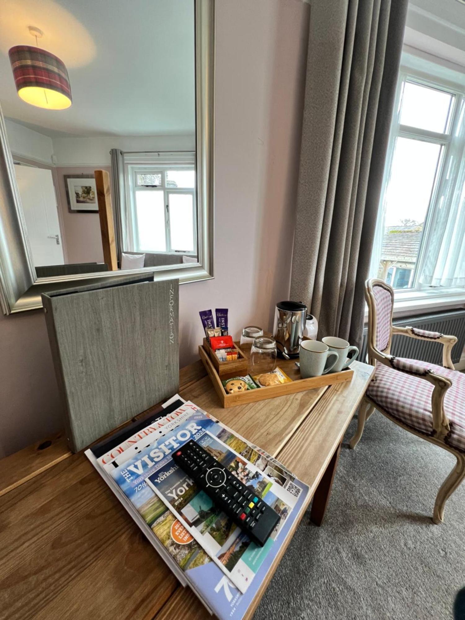 Devonshire Arms Inn Cracoe Eksteriør bilde