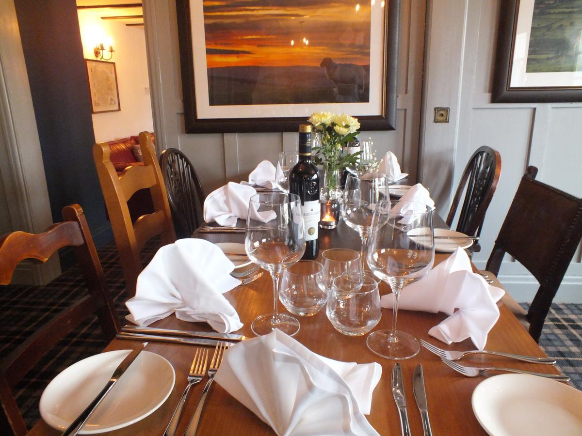 Devonshire Arms Inn Cracoe Eksteriør bilde